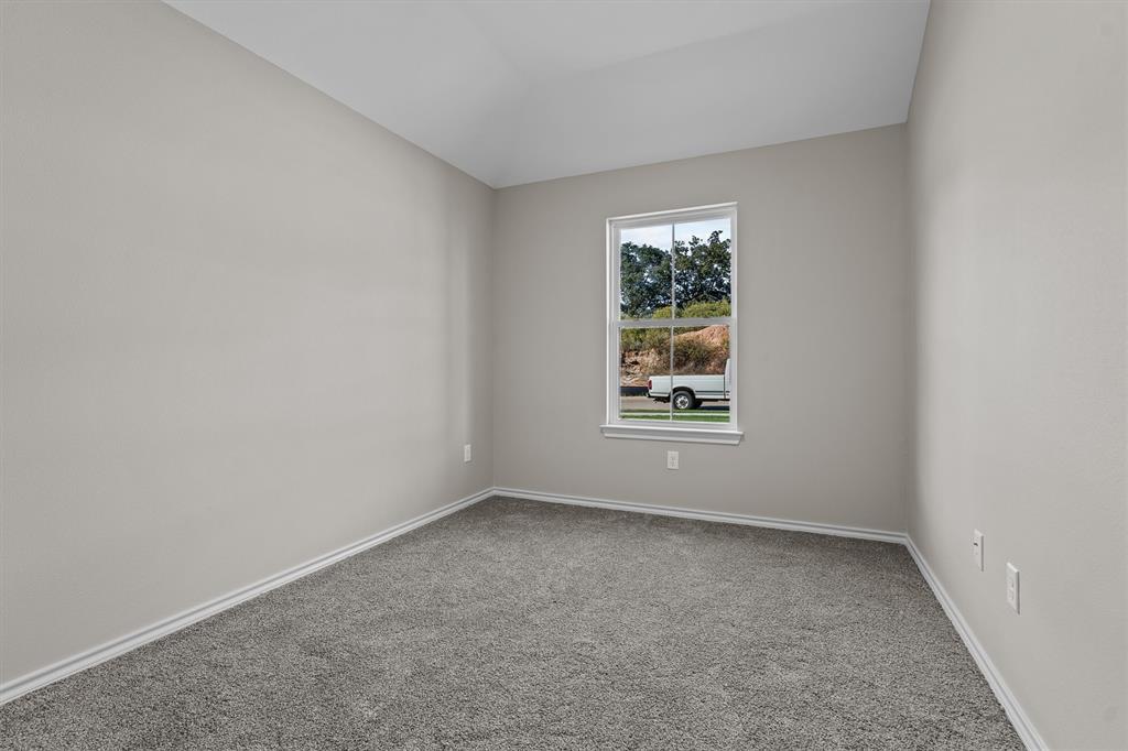 16517 Crossing Circle Property Photo 12