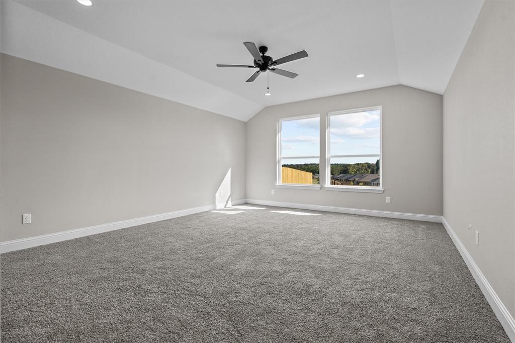 16517 Crossing Circle Property Photo 16