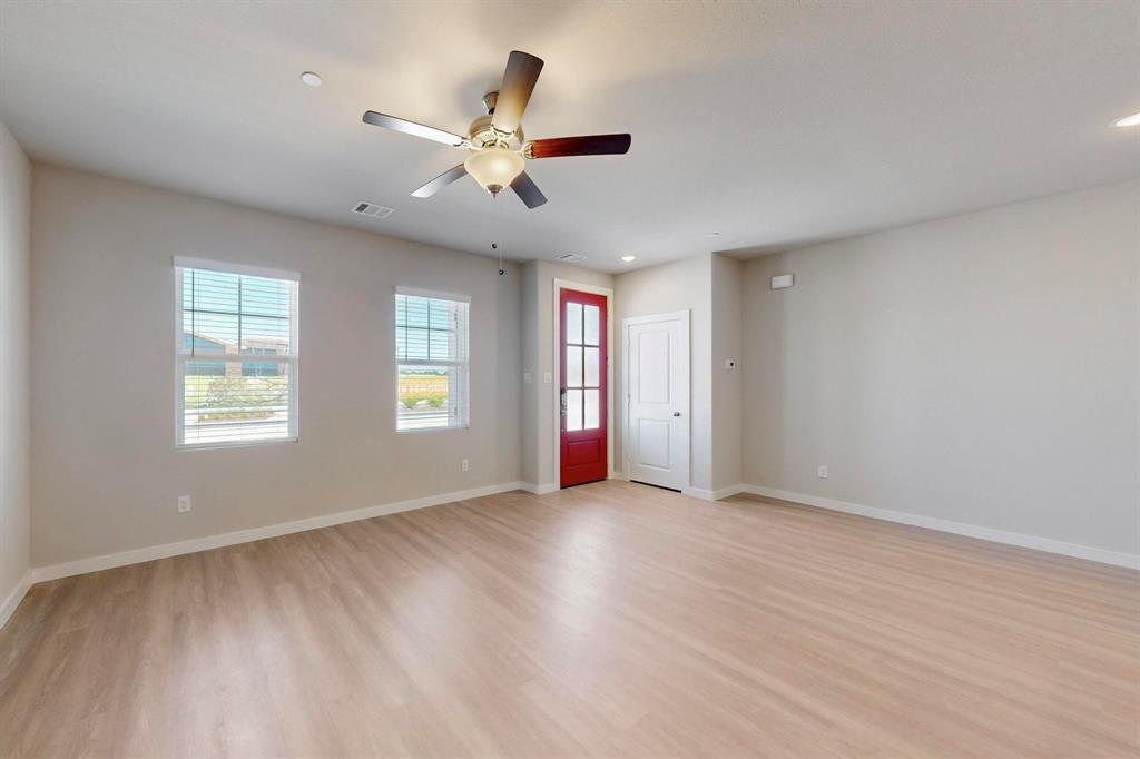 1832 Summer Aura Property Photo 2