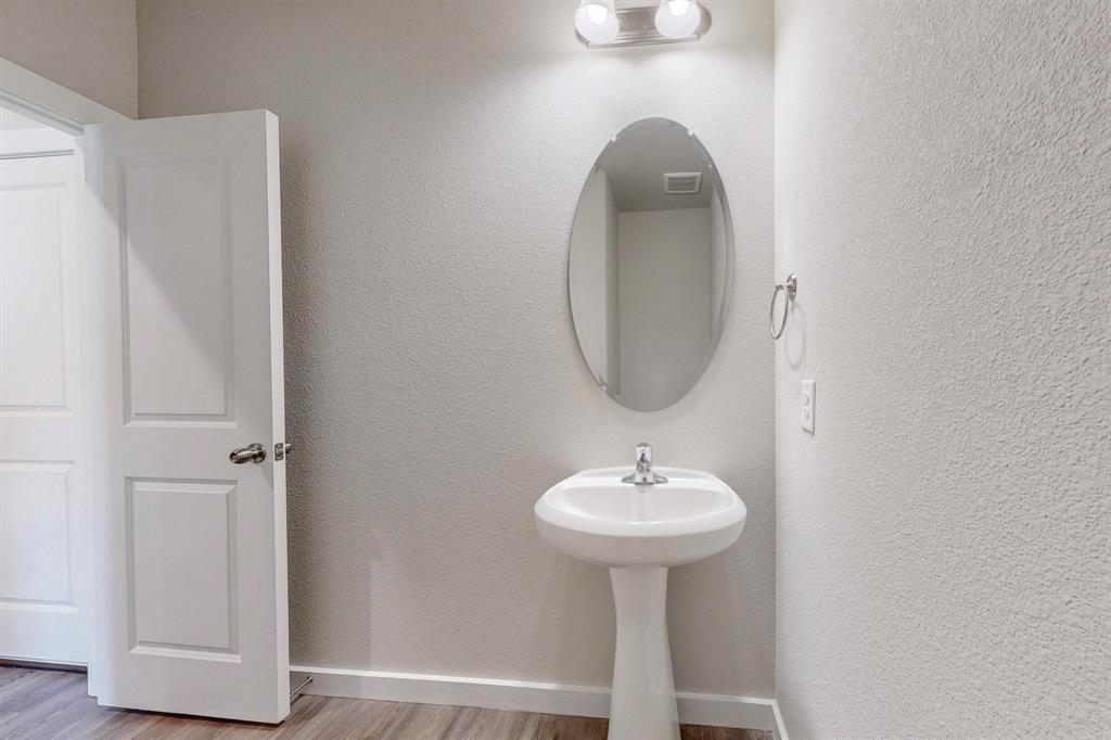 1832 Summer Aura Property Photo 12