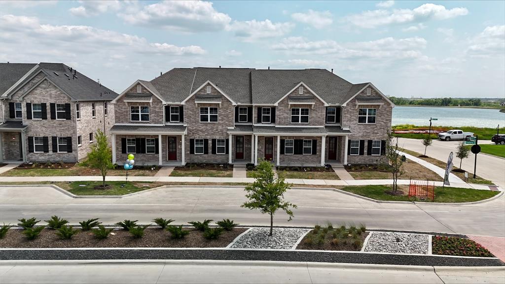 1832 Summer Aura Property Photo 17
