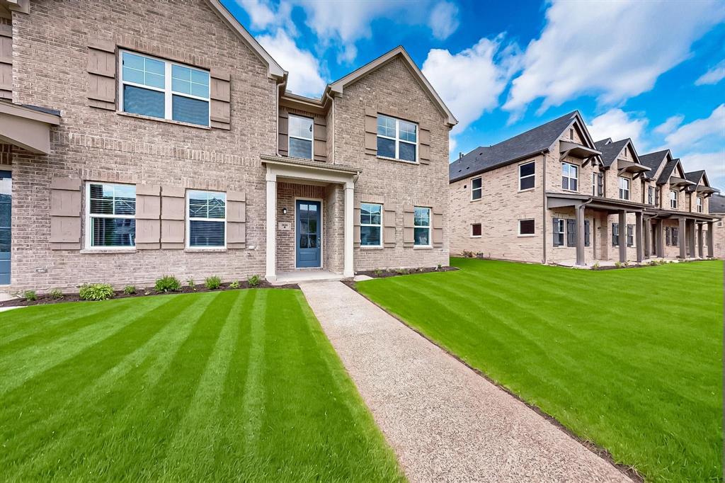 1832 Summer Aura Property Photo 22