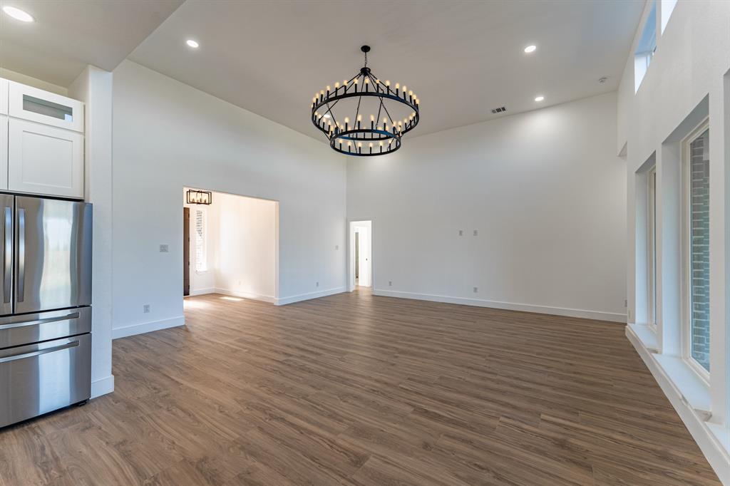 2147 Heath Street Property Photo 6