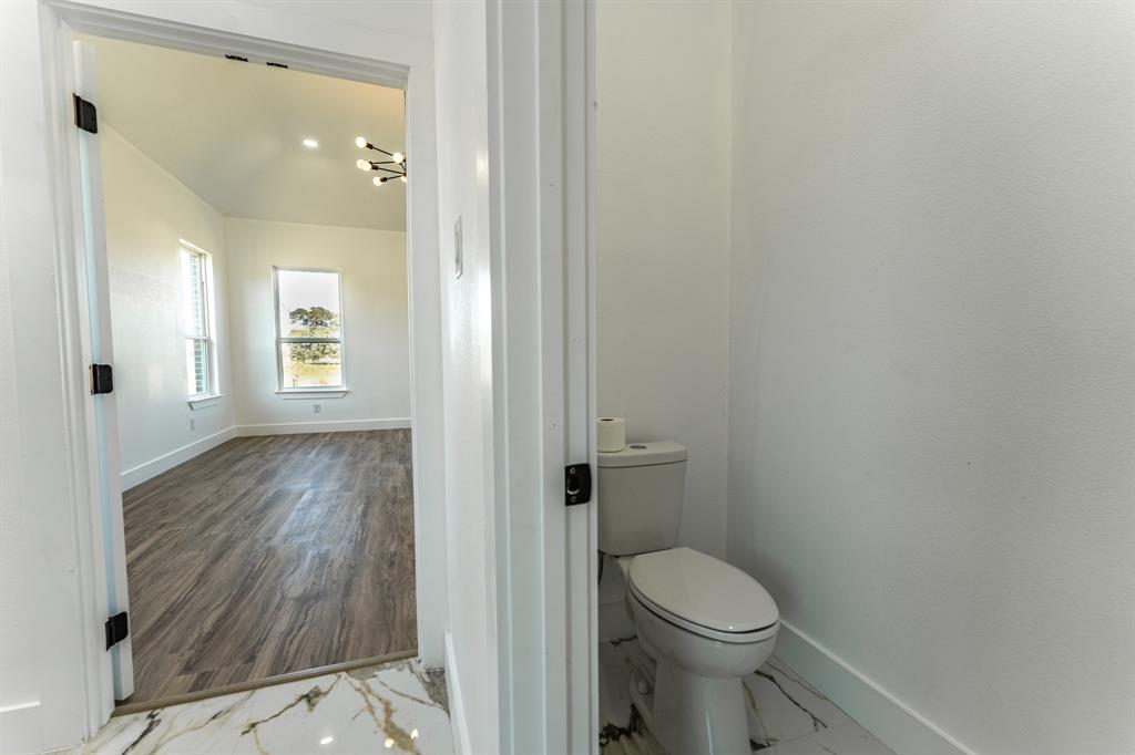 2147 Heath Street Property Photo 13