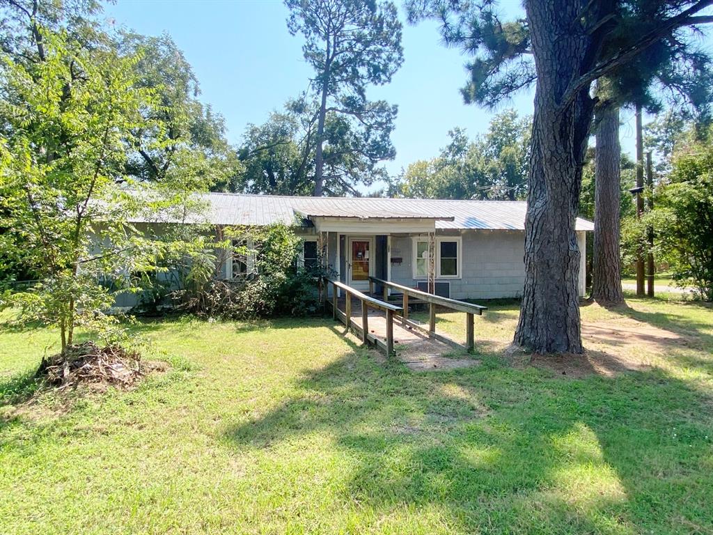 219 S Centre Street Property Photo 1