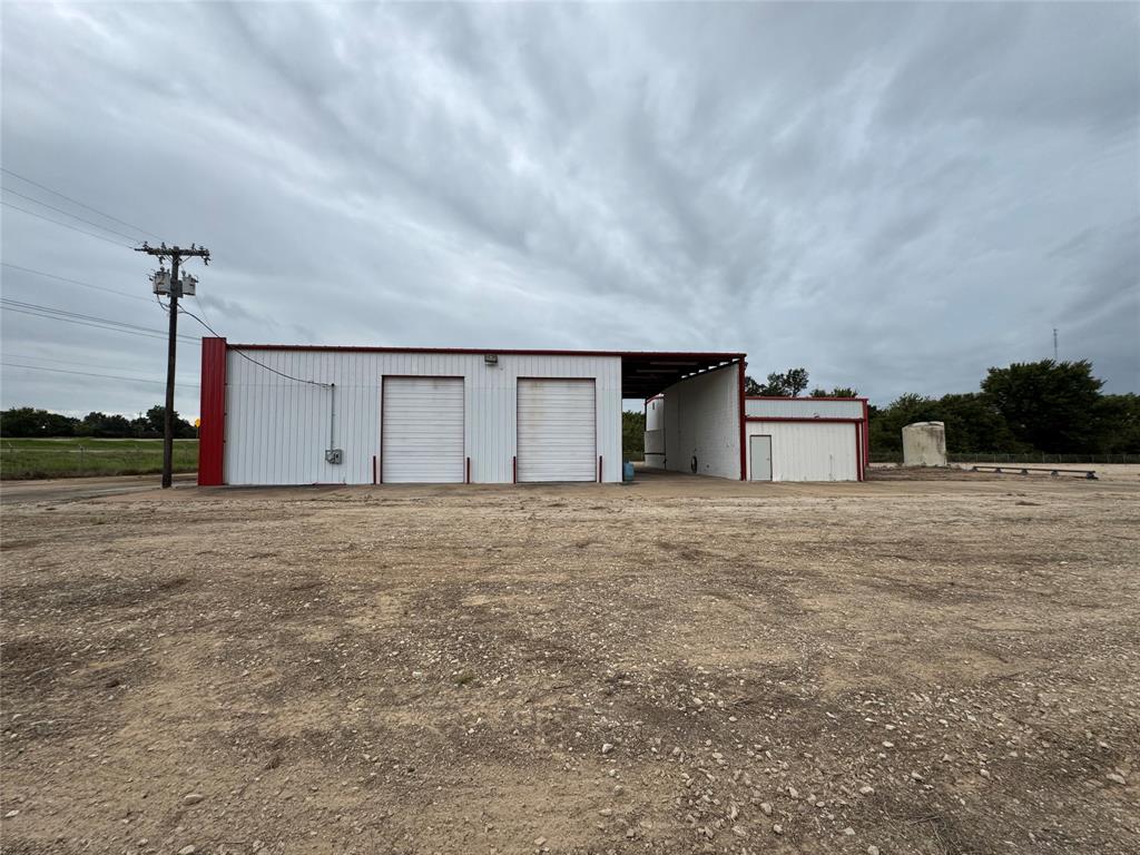 9182 S Us Highway 79 Property Photo 1