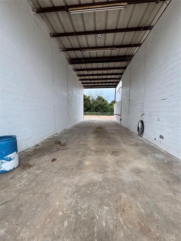 9182 S Us Highway 79 Property Photo 4