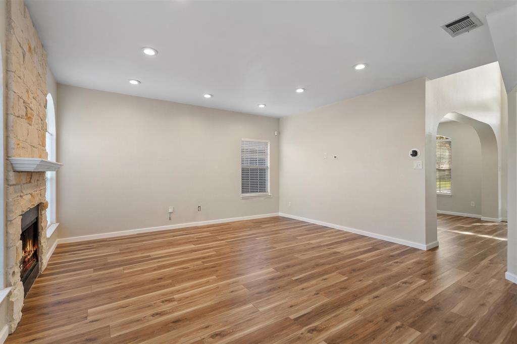 1719 Live Oak Lane Property Photo 12