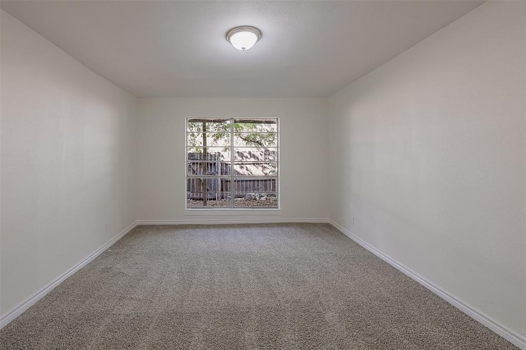 5055 Ridglea Lane 1105 Property Photo 10