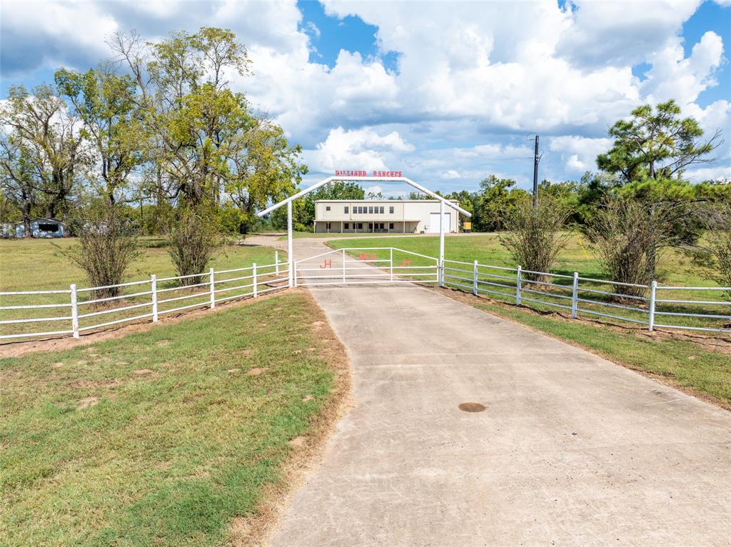 00 Fm 410 Property Photo 3
