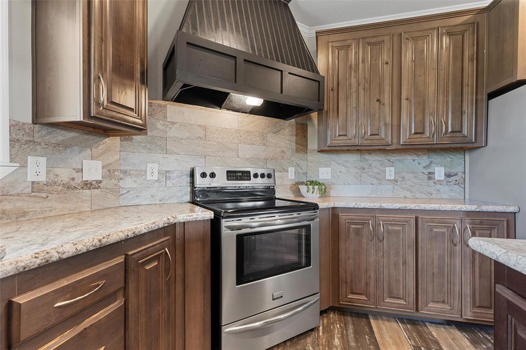 3449 Bluhm Road Property Photo 11
