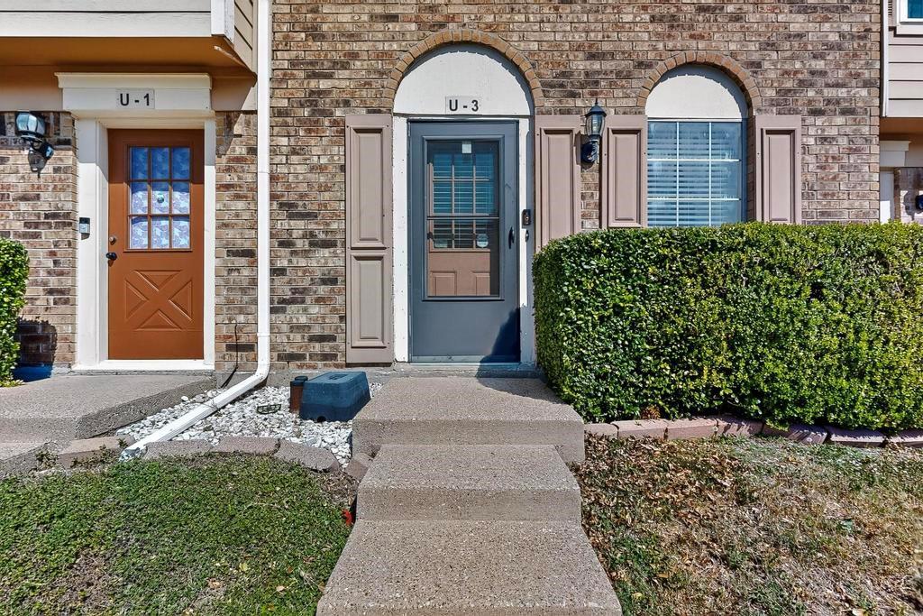 2500 E Park Boulevard U3 Property Photo 2