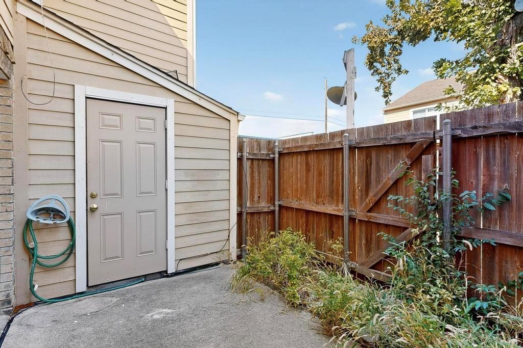 2500 E Park Boulevard U3 Property Photo 29