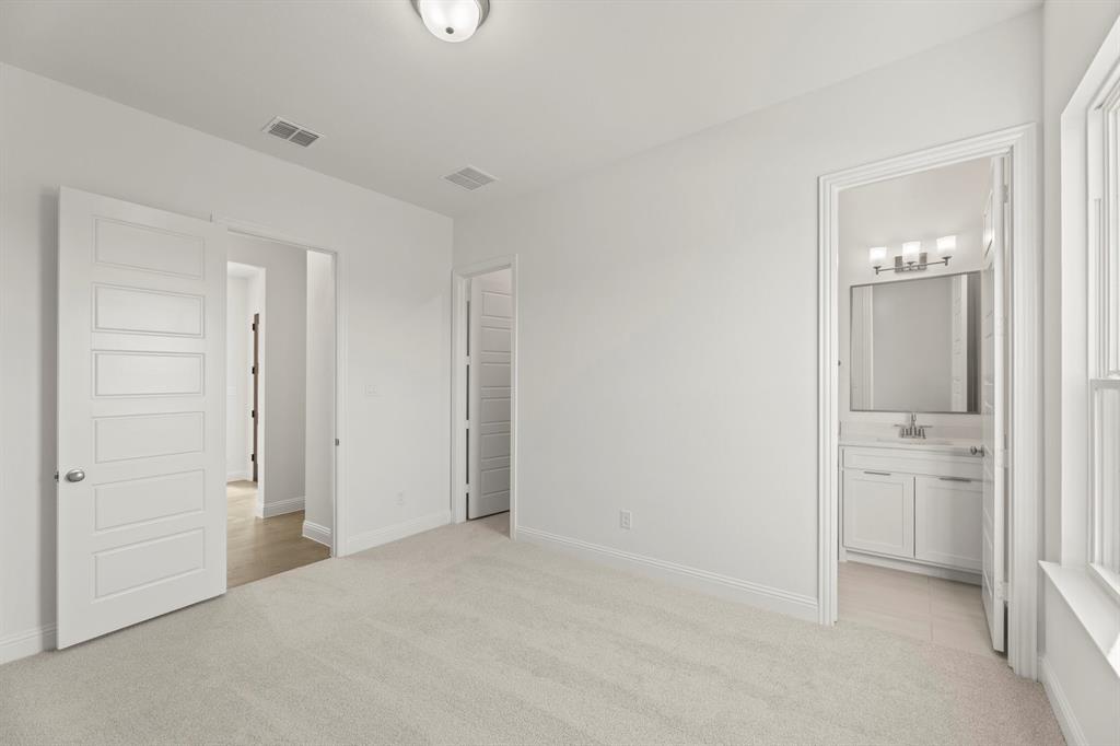 3102 Fisher Road Property Photo 6