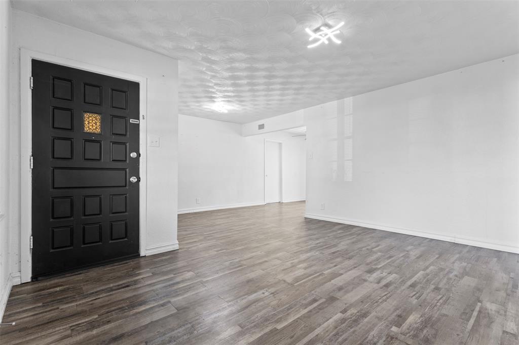 1809 Balla Way Property Photo 3