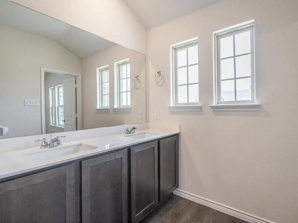 2145 Steer Creek Place Property Photo 5