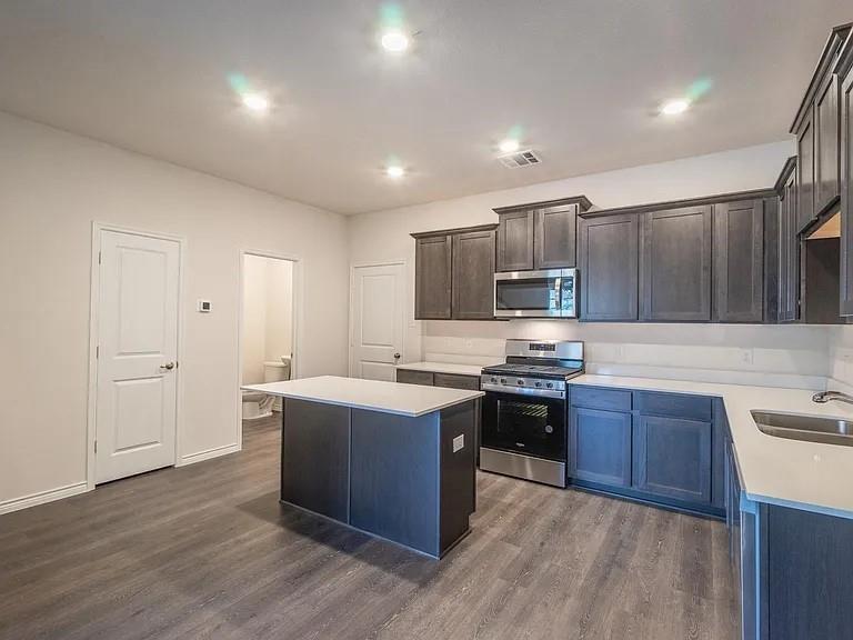 2145 Steer Creek Place Property Photo 6