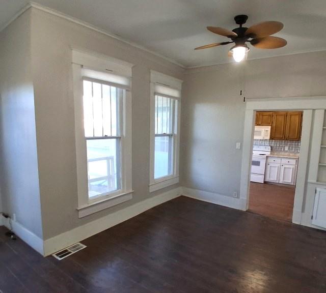 307 E Lowery Property Photo 7