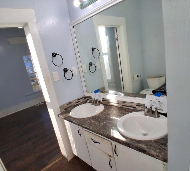 307 E Lowery Property Photo 13