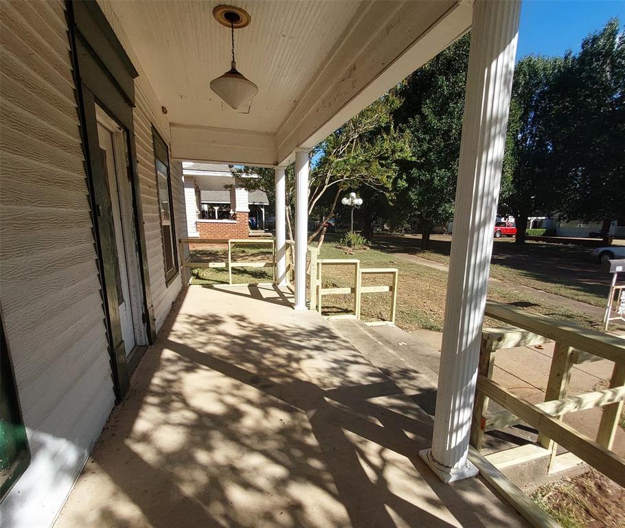 307 E Lowery Property Photo 15