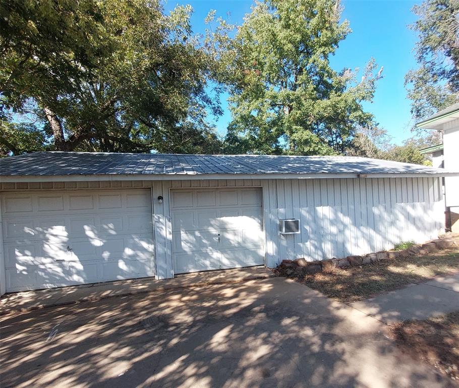 307 E Lowery Property Photo 20