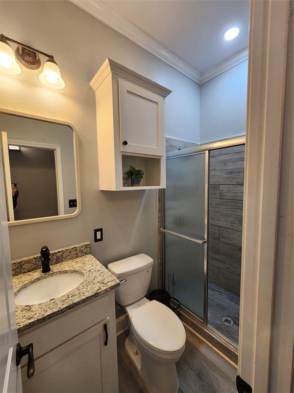9440 Ferrara Dr. Property Photo 7