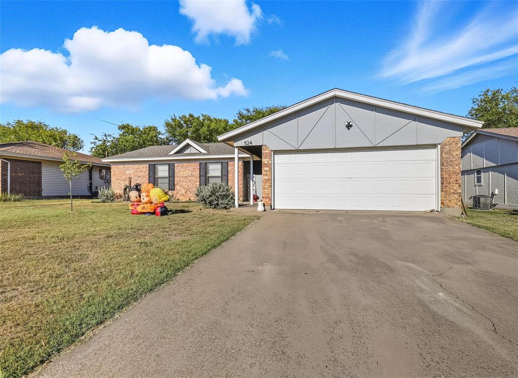 524 NW Charlyne Dr. Property Photo 1