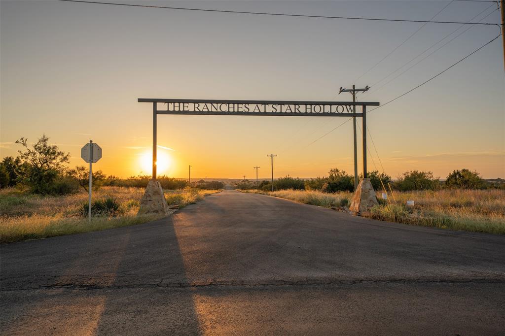 454 Mt Hollow Drive Property Photo 1