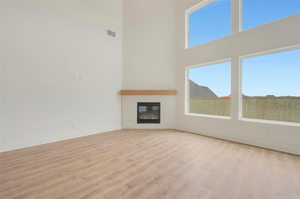 2801 Half Moon Way Property Photo 25