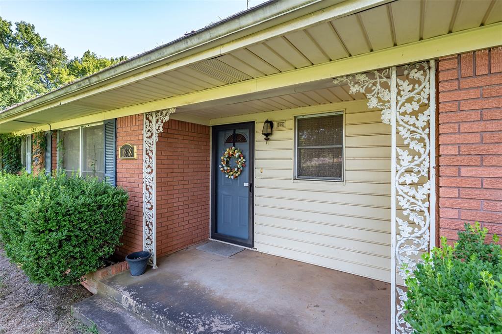 1858 S Dickinson Drive Property Photo 32