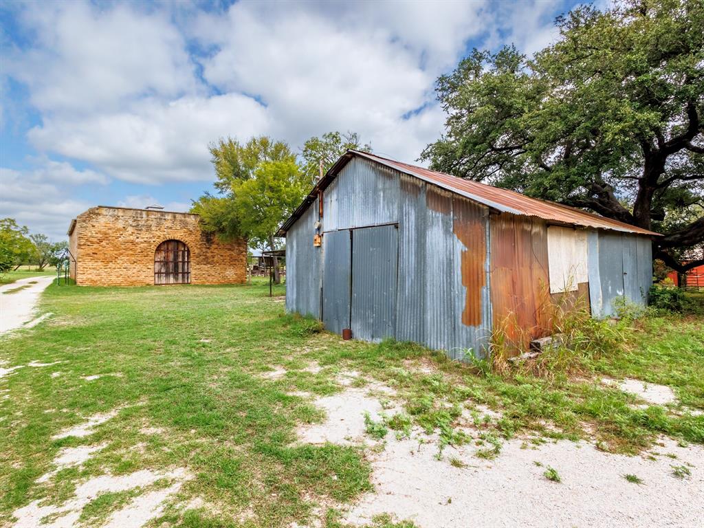400 Old Comanche Property Photo 20
