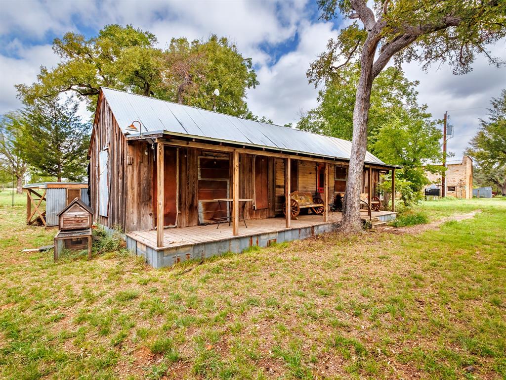 400 Old Comanche Property Photo 22