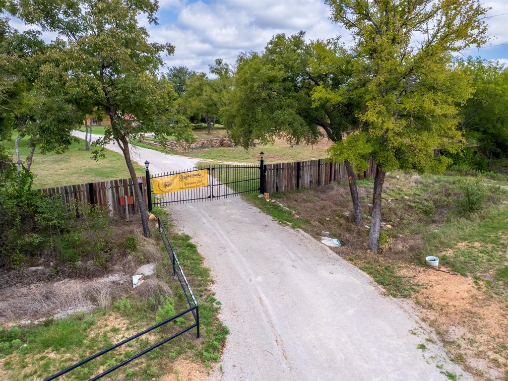 400 Old Comanche Property Photo 26