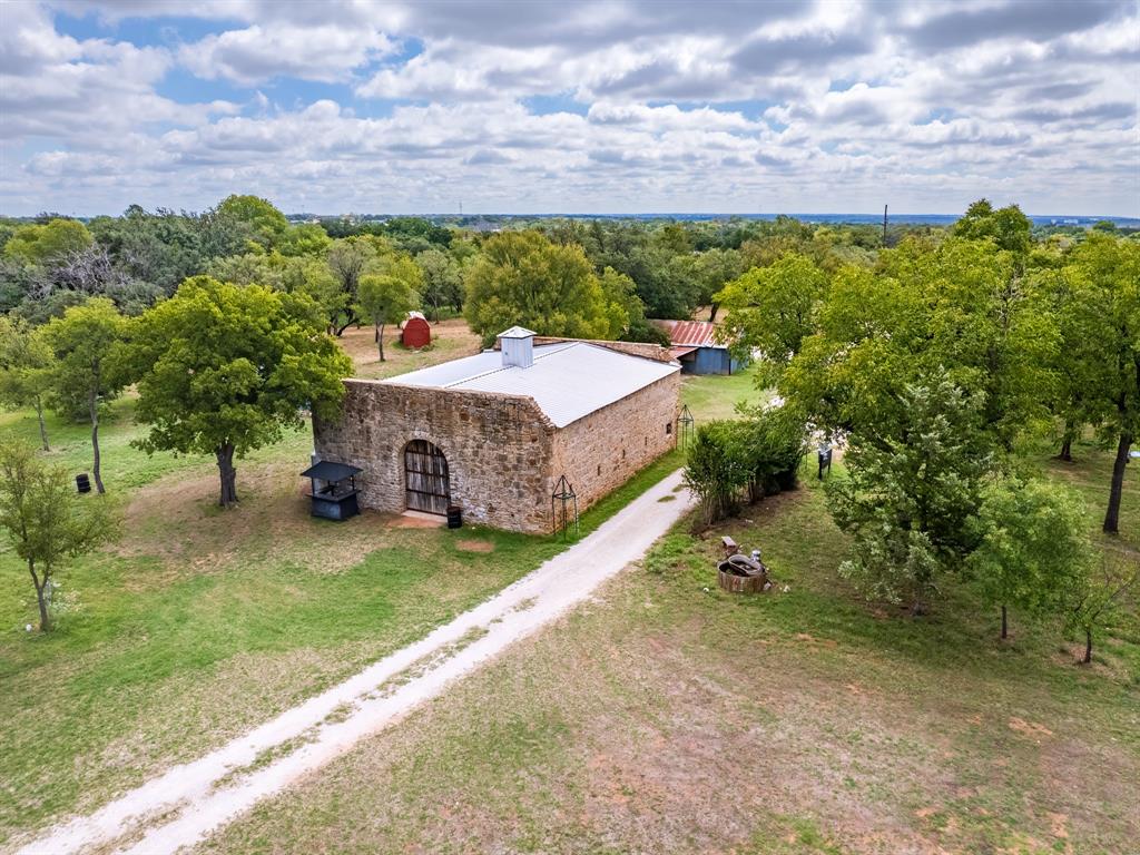 400 Old Comanche Property Photo 28