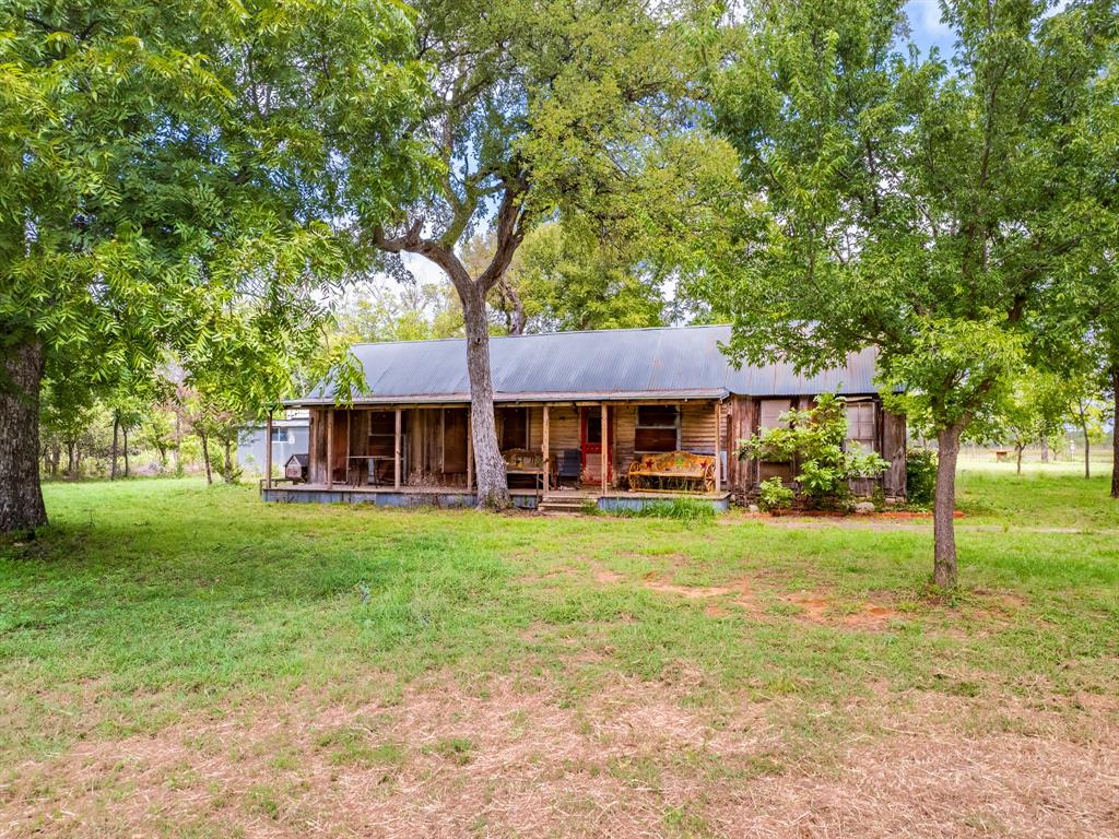 400 Old Comanche Property Photo 32