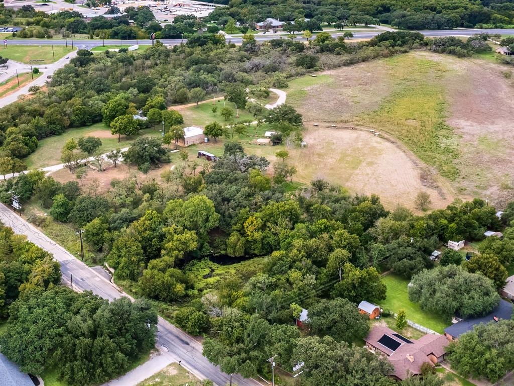 400 Old Comanche Property Photo 34