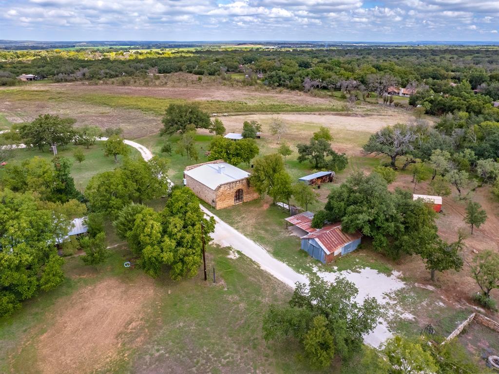 400 Old Comanche Property Photo 36
