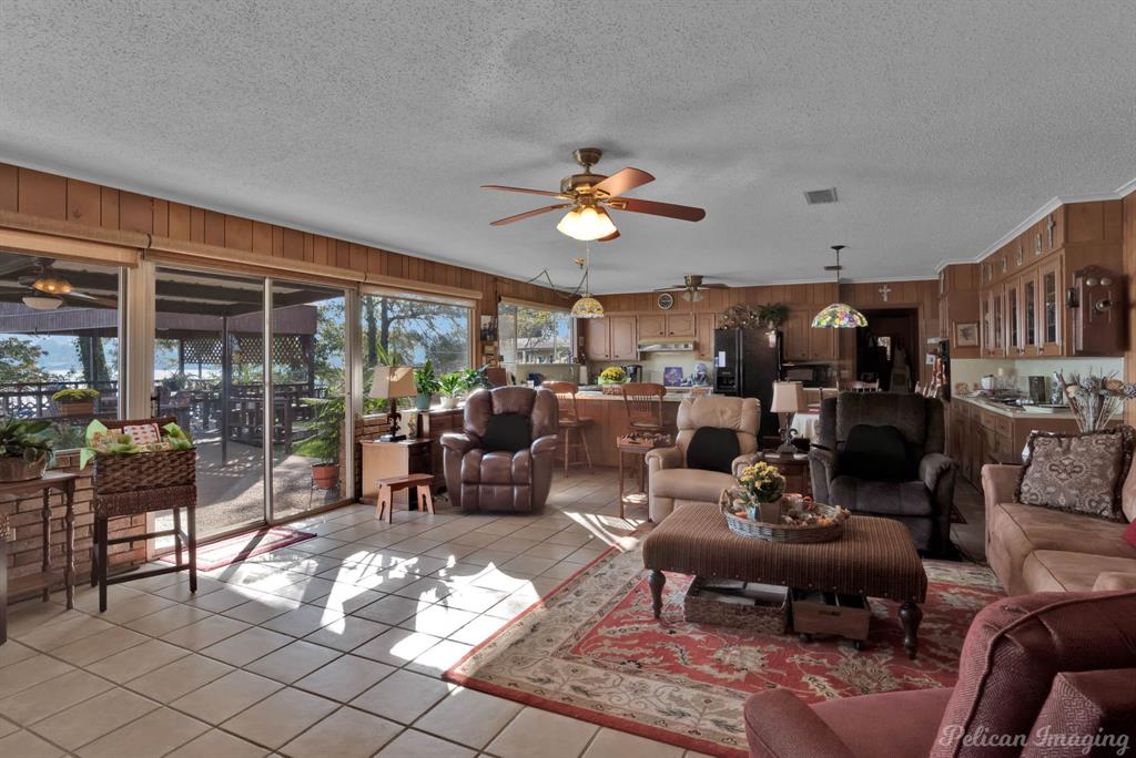7206 S Lakeshore Drive Property Photo 8