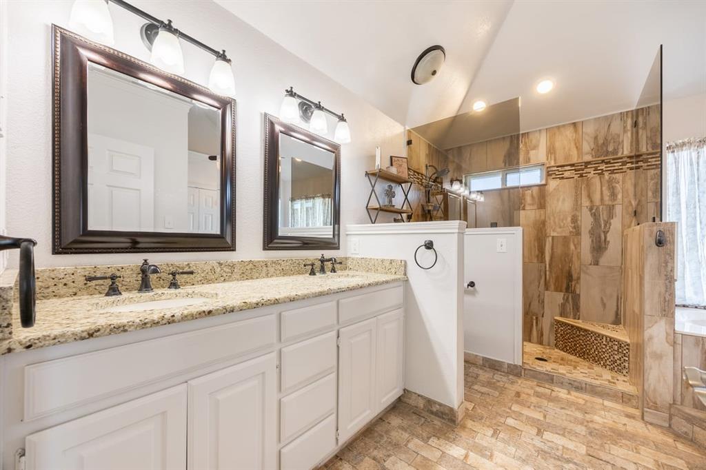4768 Pebble Creek Drive Property Photo 16