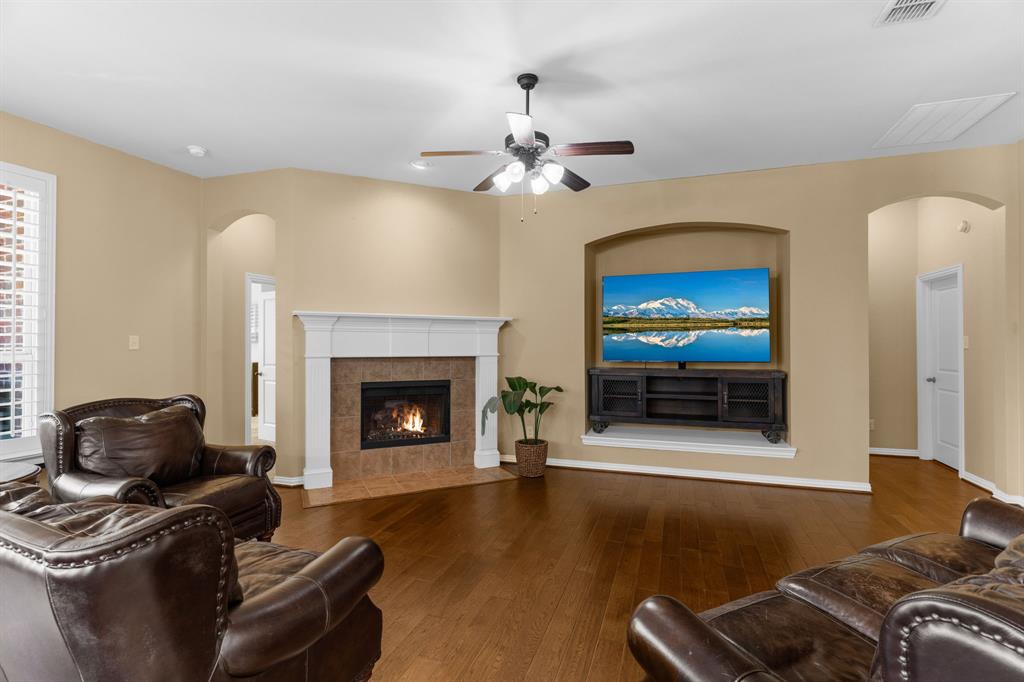 400 Braddock Drive Property Photo 11