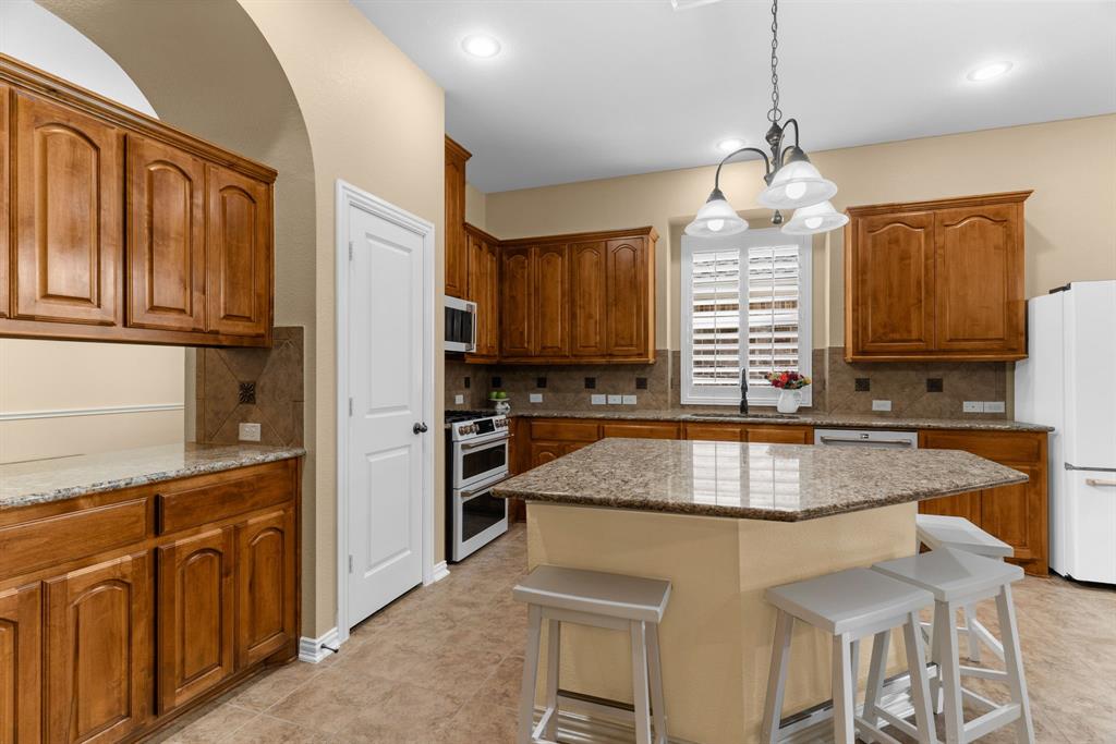 400 Braddock Drive Property Photo 15