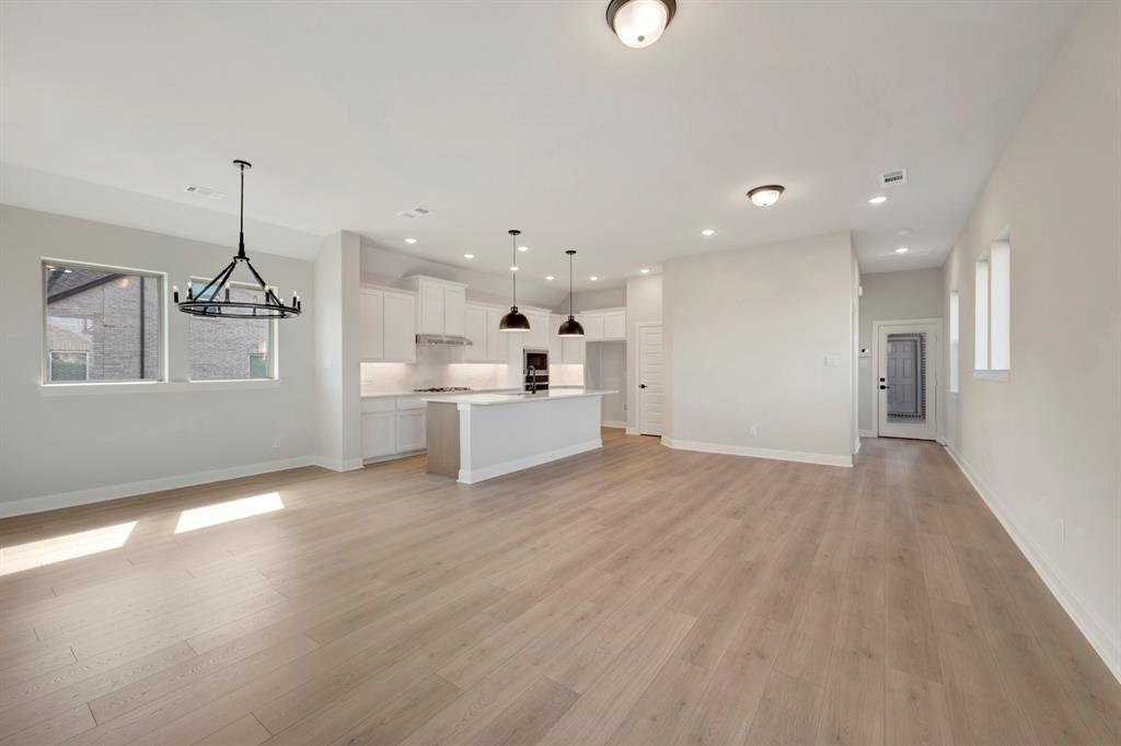 9332 Laurel Wreath Drive Property Photo 3