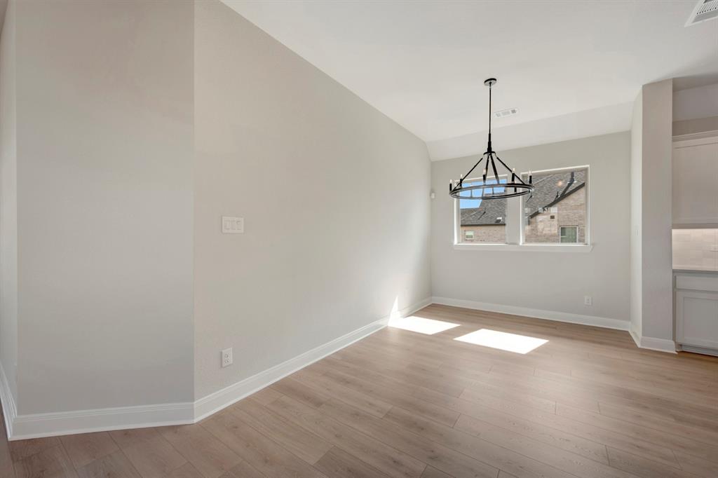 9332 Laurel Wreath Drive Property Photo 6