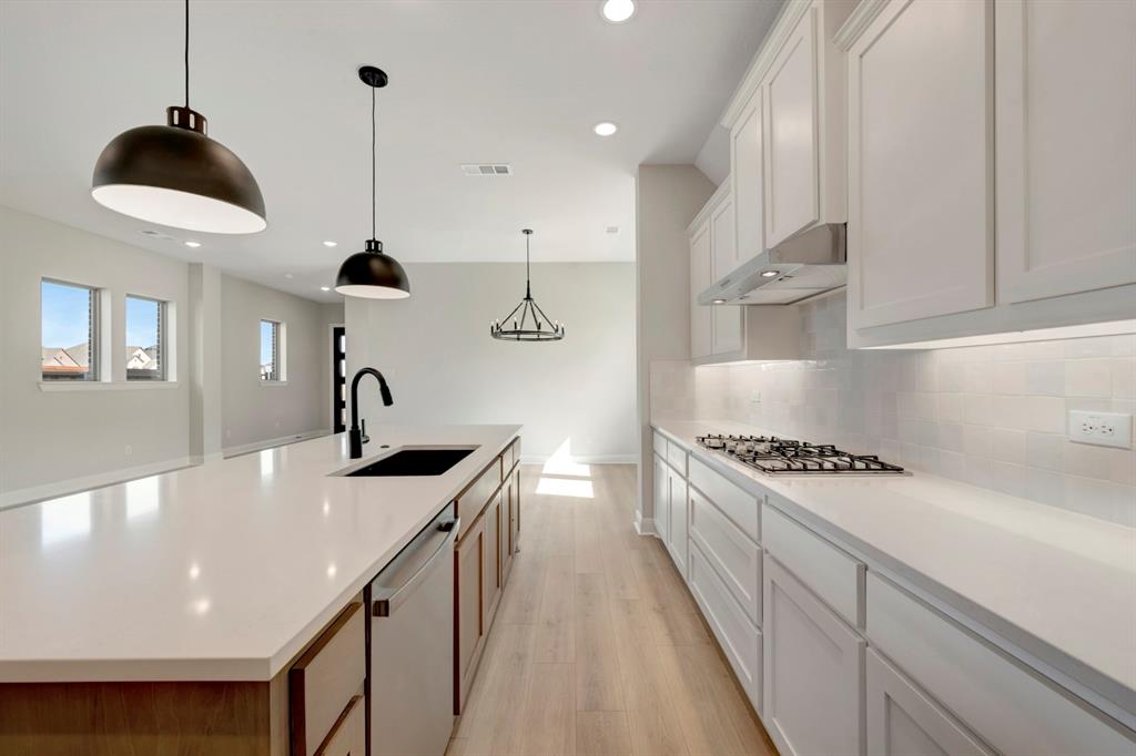 9332 Laurel Wreath Drive Property Photo 14