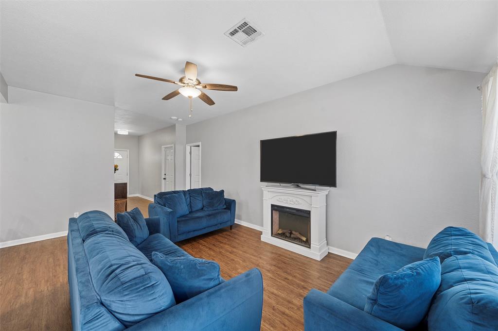 1206 Spring Street Property Photo 8