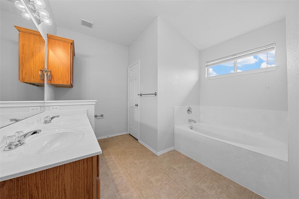 10120 Salem Way Property Photo 16