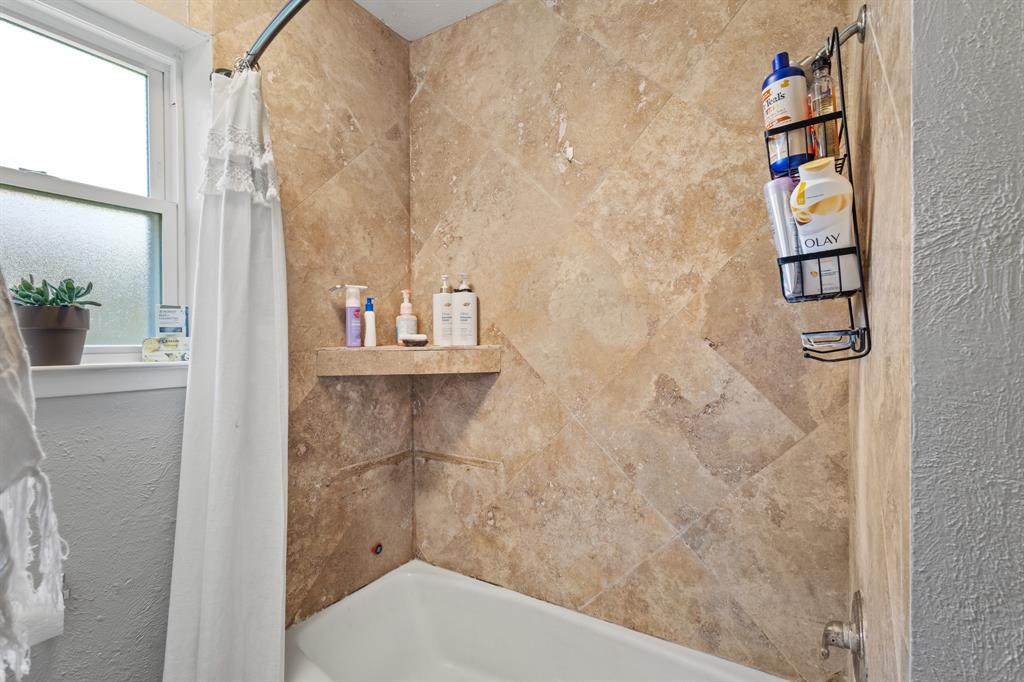 6533 Circleview Drive Property Photo 16