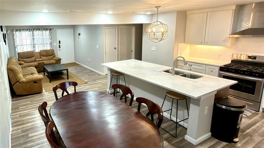 2510 Dewitt Street Property Photo 4