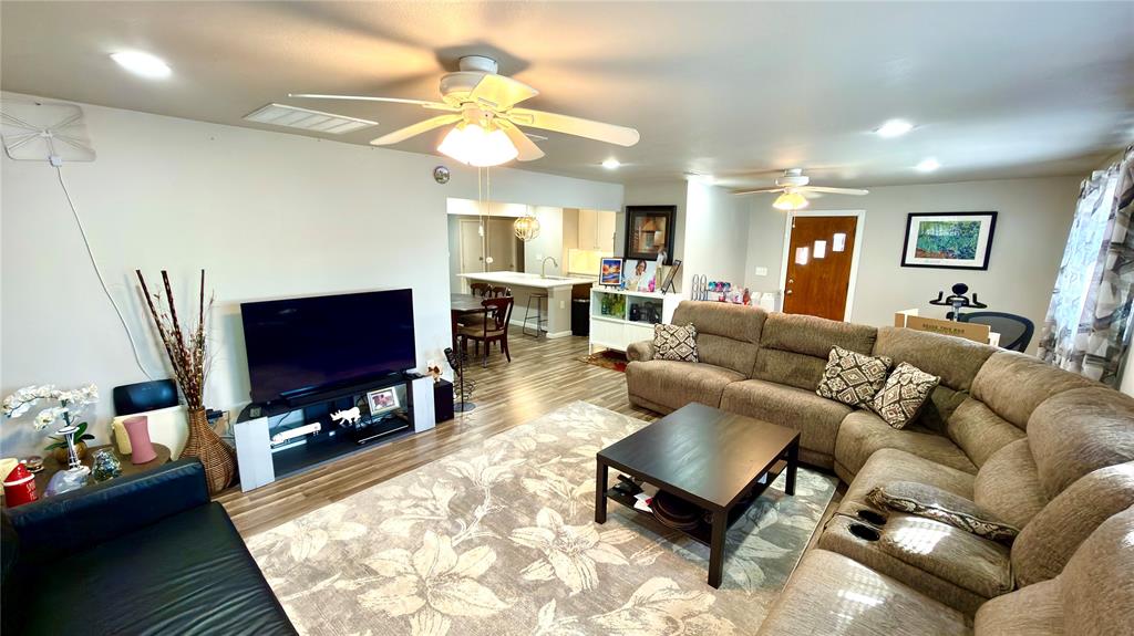 2510 Dewitt Street Property Photo 6
