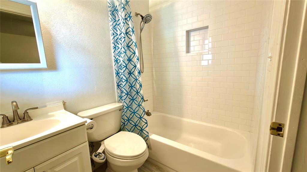 2510 Dewitt Street Property Photo 10
